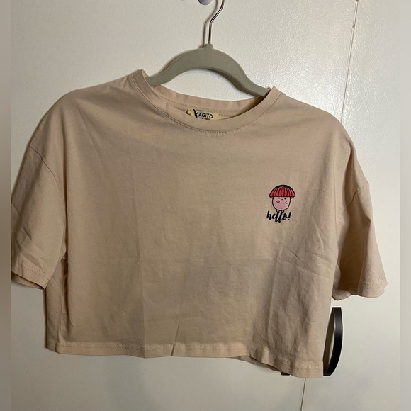 NWT Women’s Kagito "Hello” Cropped Beige T-Shirt Size Large - Picture 1 of 5